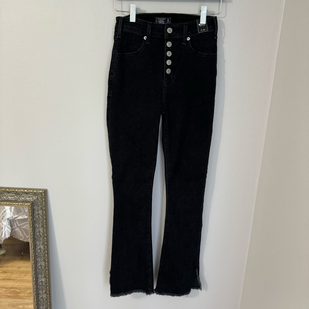 NWT ABERCROMBIE & FITCH HIGH RISE ANKLE FLARE BLACK Size 24 - Picture 3 of 10